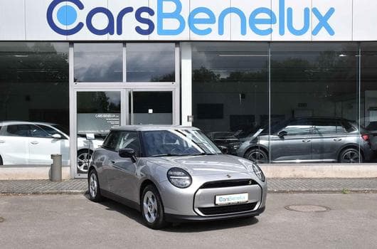 Mini Cooper SE 52 kWh SOH 98.57% LANE SIDE CAM PARK 1° MAIN (2024) - Photo 9