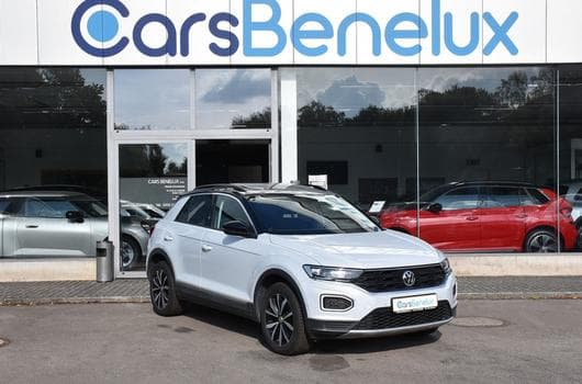 VW T-Roc 1.5 TSI Style DSG PANO ACC SIDE PARK CAM KEYLESS 1° MAIN (2018) - Photo 11