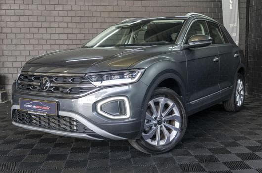 VW T-Roc Style 2.0 TDI 150CV DSG 7 * Sièges Chauffants * Caméra * (2024) - Photo 10