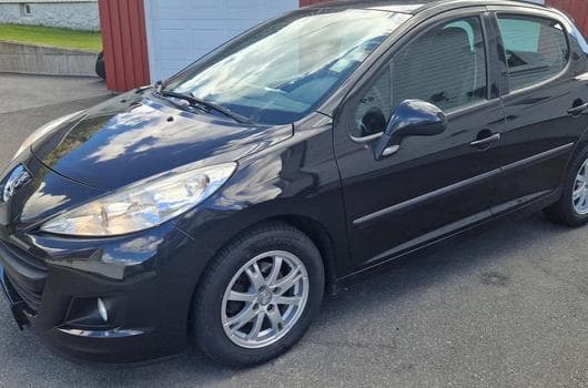 Peugeot 207 1.4 HDI Premium (2011) - Photo 5