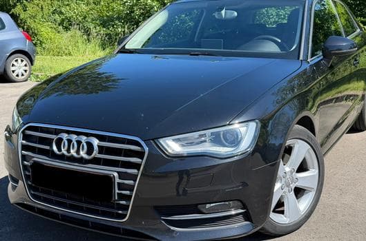 Audi A3 Tdi 150 S-Tronic (2013) - Photo 2