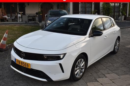 Opel Astra 1,2 Turbo 130 S/Edition Automatic (2025) - Photo 4