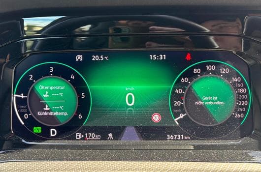 VW Golf VIII Variant R-Line (2022) - Photo 9