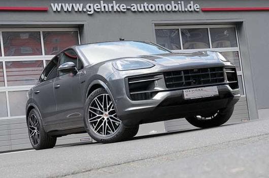 Porsche Cayenne Cayenne Coupe E-Hybrid Black Edition*BFD,Head-Up (2026) - Photo 1