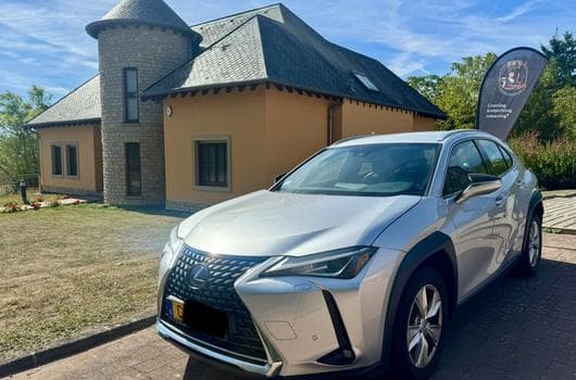 Lexus UX (2021) - Photo 3