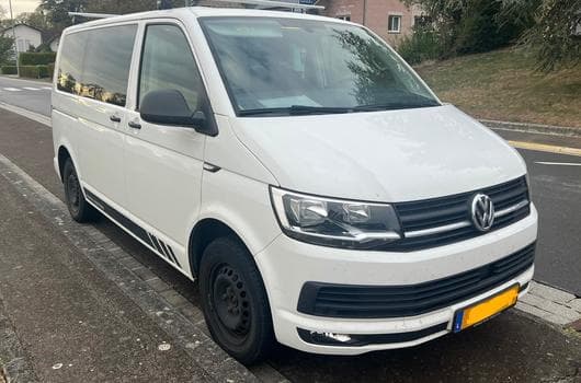 VW Multivan T6 Confortline – 2.0 TDI 150 ch DSG (2019) - Photo 9