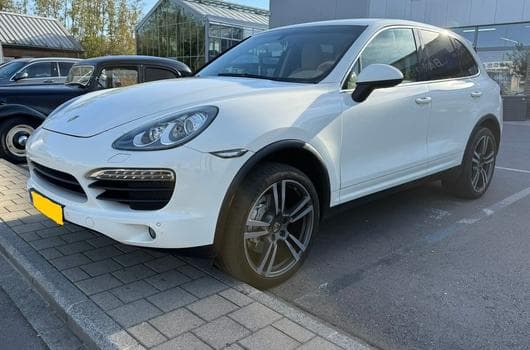 Porsche Cayenne 4.8 S (2011) - Photo 3