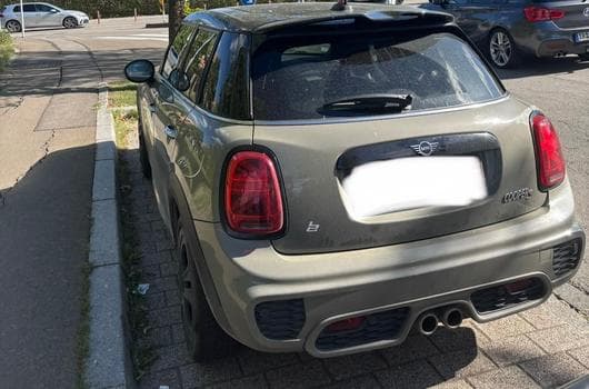 Mini Cooper S - JCW (2018) - Photo 2