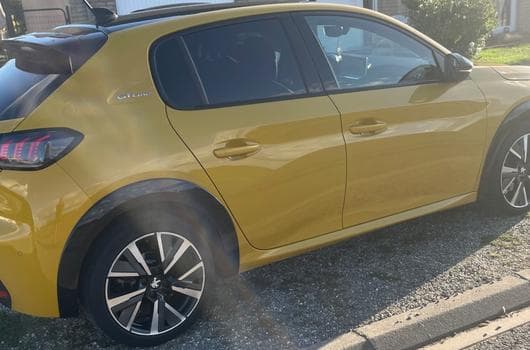 Peugeot 208 Gt line (2021) - Photo 7