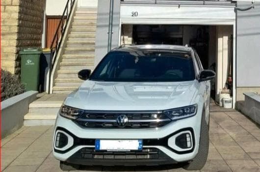 VW T-Roc EVO R-Line 150cv Dsg (2023) - Photo 1