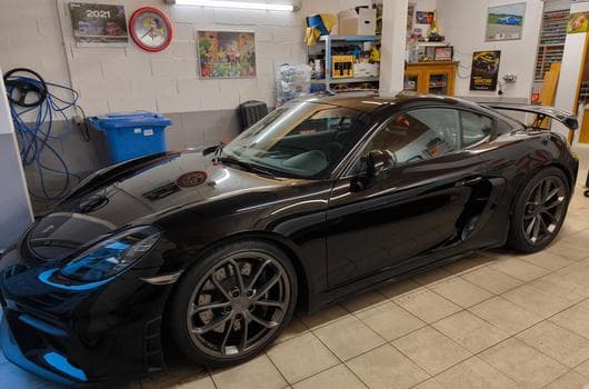 Porsche 718 GT4 (2021) - Photo 6
