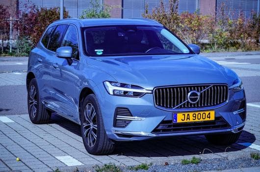 Volvo XC60 B4 Diesel (2021) - Photo 6