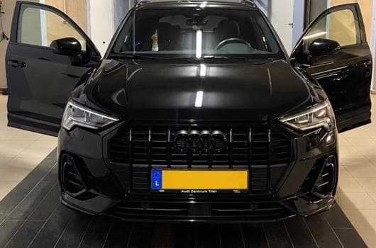 Audi Q3 TFSI e S tronic (2021) - Photo 2