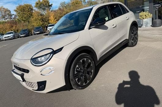 Fiat 600 600e 115kW La Prima Leder Keyless ACC Kamera Nav (2025) - Photo 5