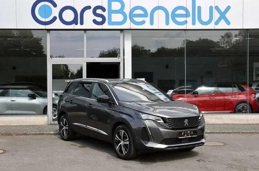 Peugeot 5008 (2024) - Photo 1