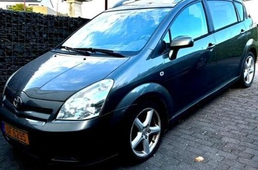 Toyota Corolla Verso 7 PL (2006) - Photo 2