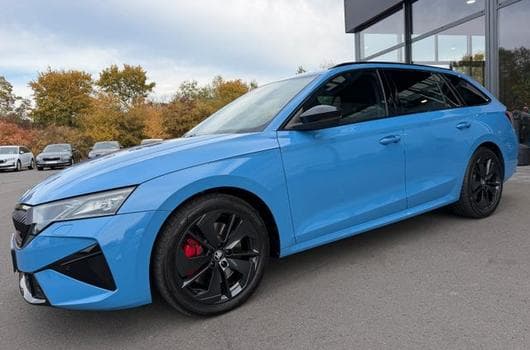Skoda Octavia Octavia Kombi 2.0TSI RS AHK Standhz Canton 360° (2025) - Photo 4