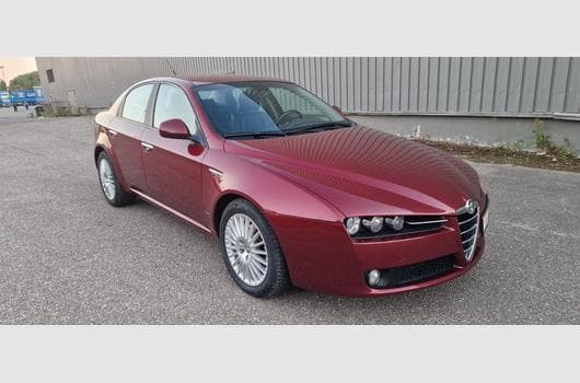 Alfa-Romeo 159 1.9 jtdM 16v 136ch (2006) - Photo 8