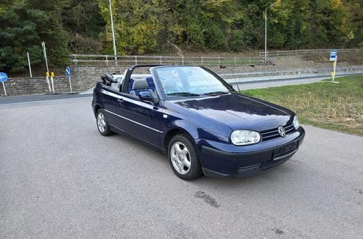 VW Golf Cabriolet 2.0 Generation (2001) - Photo 4