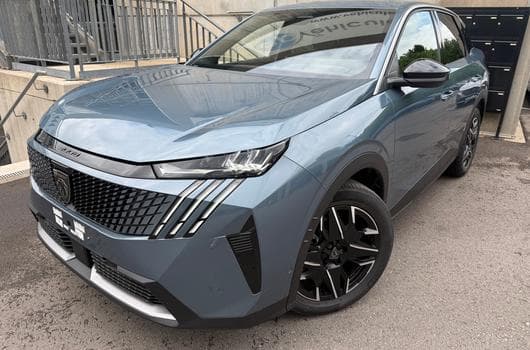 Peugeot 3008 1.2 HYBRID 145 E-DCS6 ALLURE (2025) - Photo 5
