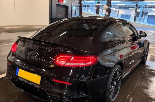 Mercedes C 63 AMG (2017) - Photo 6
