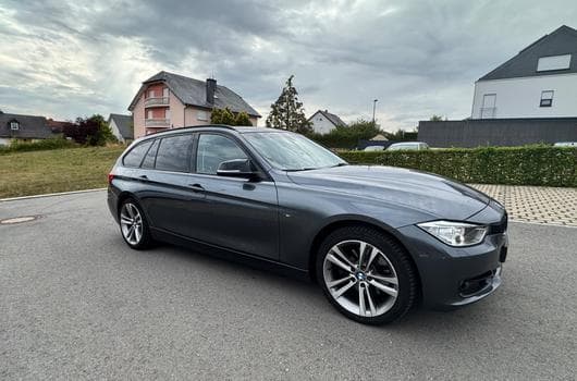 BMW 325 Sport (2014) - Photo 3
