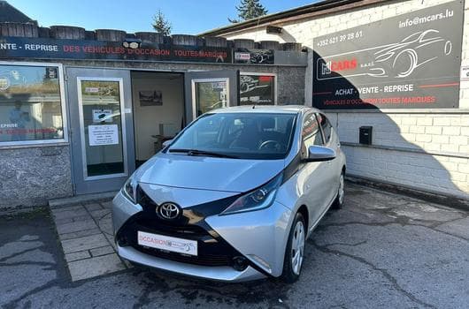 Toyota Aygo 1.0 Automatique 5 Portes (2016) - Photo 10