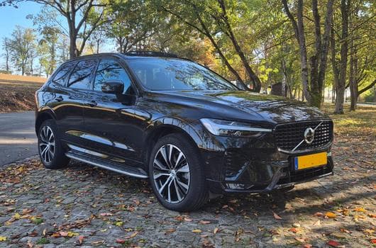 Volvo XC60 ULTIMATE DARK B4D AWD (2022) - Foto 6