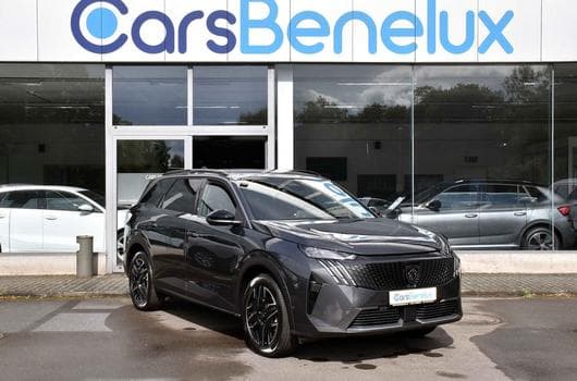 Peugeot 5008 Hybrid 145 Allure e-DCS6 ACC CAM360 JA19 NEUF (2026) - Photo 12
