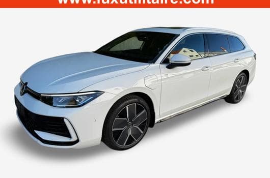 VW Passat 1.5 TSI e-Hybrid 272 R-Line (2026) - Photo 10