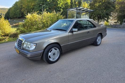 Mercedes 300 CE (1991) - Photo 6
