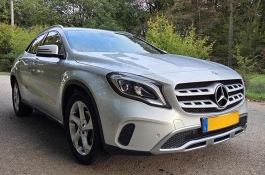 Mercedes GLA 180 (2019) - Photo 7