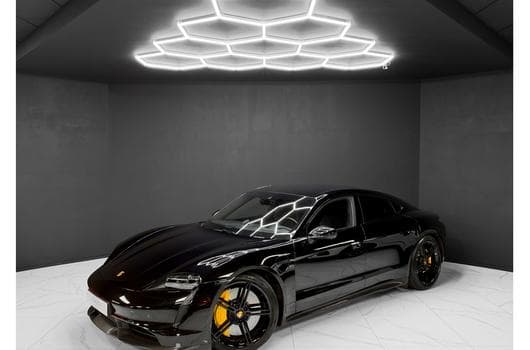 Porsche Taycan TURBO S / APPROVED 2028 / 5 SEATS (2020) - Photo 1