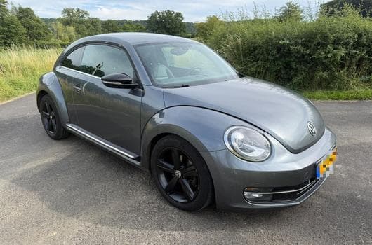 VW Beetle 2.0 TDI BMT Sport DSG (2015) - Photo 4