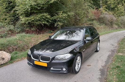 BMW 520 F11 (2016) - Photo 1