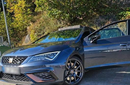 Seat Leon ST CUPRA R 300 4Drive DSG (2020) - Photo 10