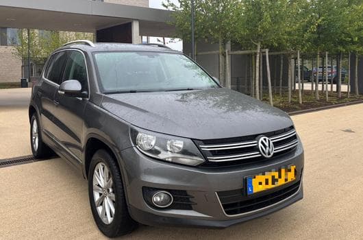 VW Tiguan Tiguan 2.0 TDI  BlueMotion PANO FULL (2013) - Photo 2