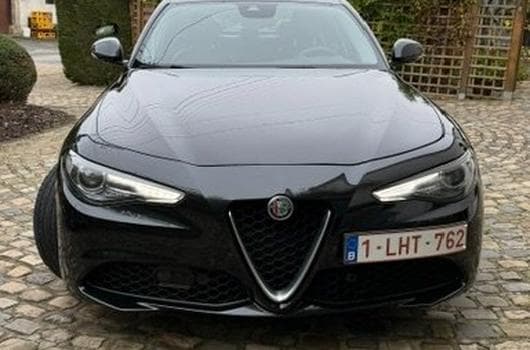 Alfa-Romeo Giulia Super (2018) - Foto 9