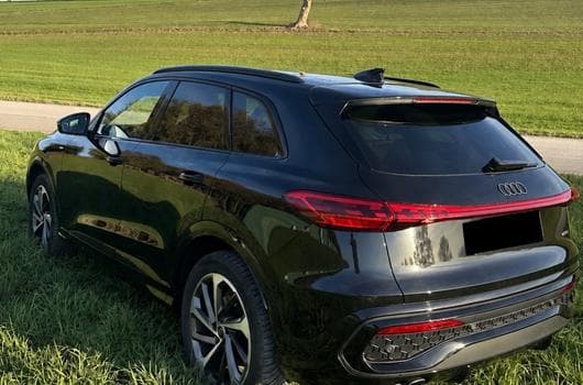 Audi Q5 S-Line (2025) - Photo 4