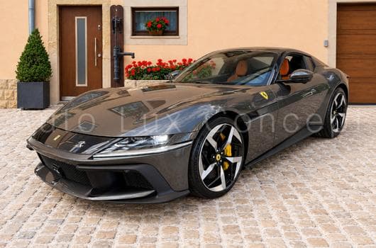 Ferrari 12Cilindri Spider 6.5 V12 830 ch (2026) - Photo 10