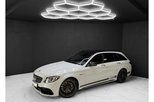 Mercedes C 63 AMG T 4.0 V8 / PANORAMIC / MEMO / LED (2019) - Photo 8