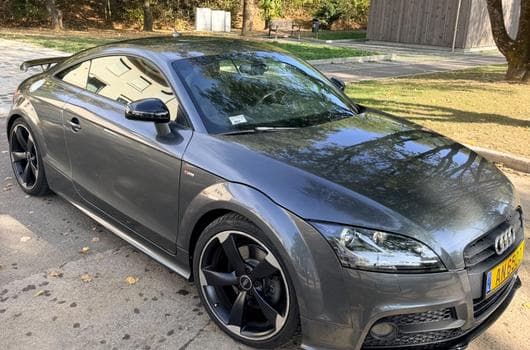 Audi TT S-line (2014) - Photo 8