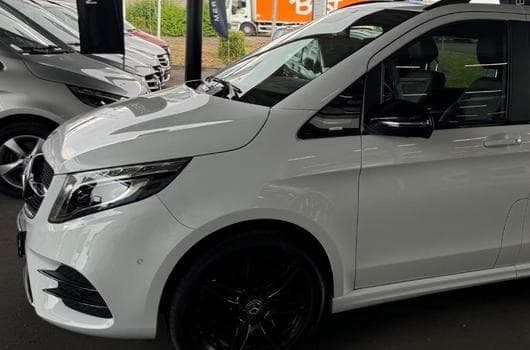 Mercedes V 300 AMG Line (2022) - Photo 1