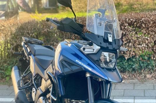 Suzuki DL V-STROM 1050 (2024) - Photo 1