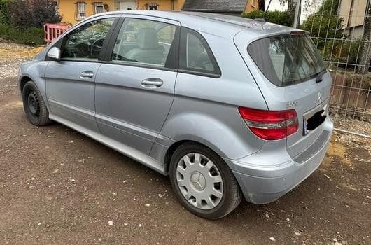 Mercedes B 200 Sports Tourer (2008) - Photo 9