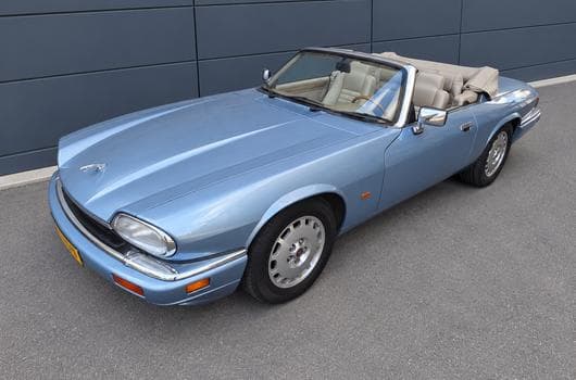 Jaguar XJSC Célébration 4.0 BVA 231 cv (1995) - Photo 11