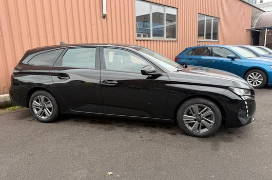 Peugeot 308 1.5 HDI 130CH  Break EAT8 Active (2024) - Photo 10