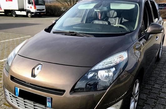 Renault Grand Scenic *GRAND SCENIC 3 JADE 1.9 DCI 130 7 PLACE (2010) - Photo 11