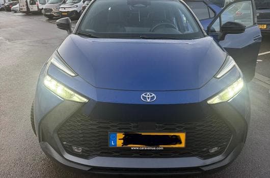 Toyota C-HR C-HR 1.8 HEV DYNAMIC PLUS BI-TONE AUTO (2026) - Photo 9