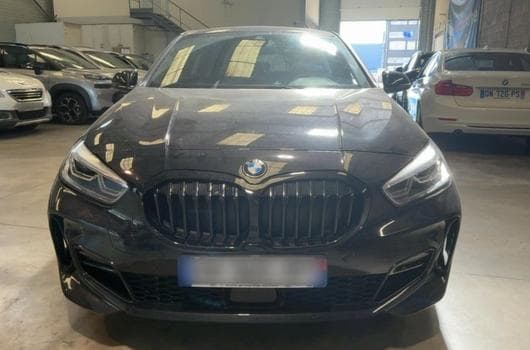 BMW Série 1 118i M SPORT (2024) - Photo 8